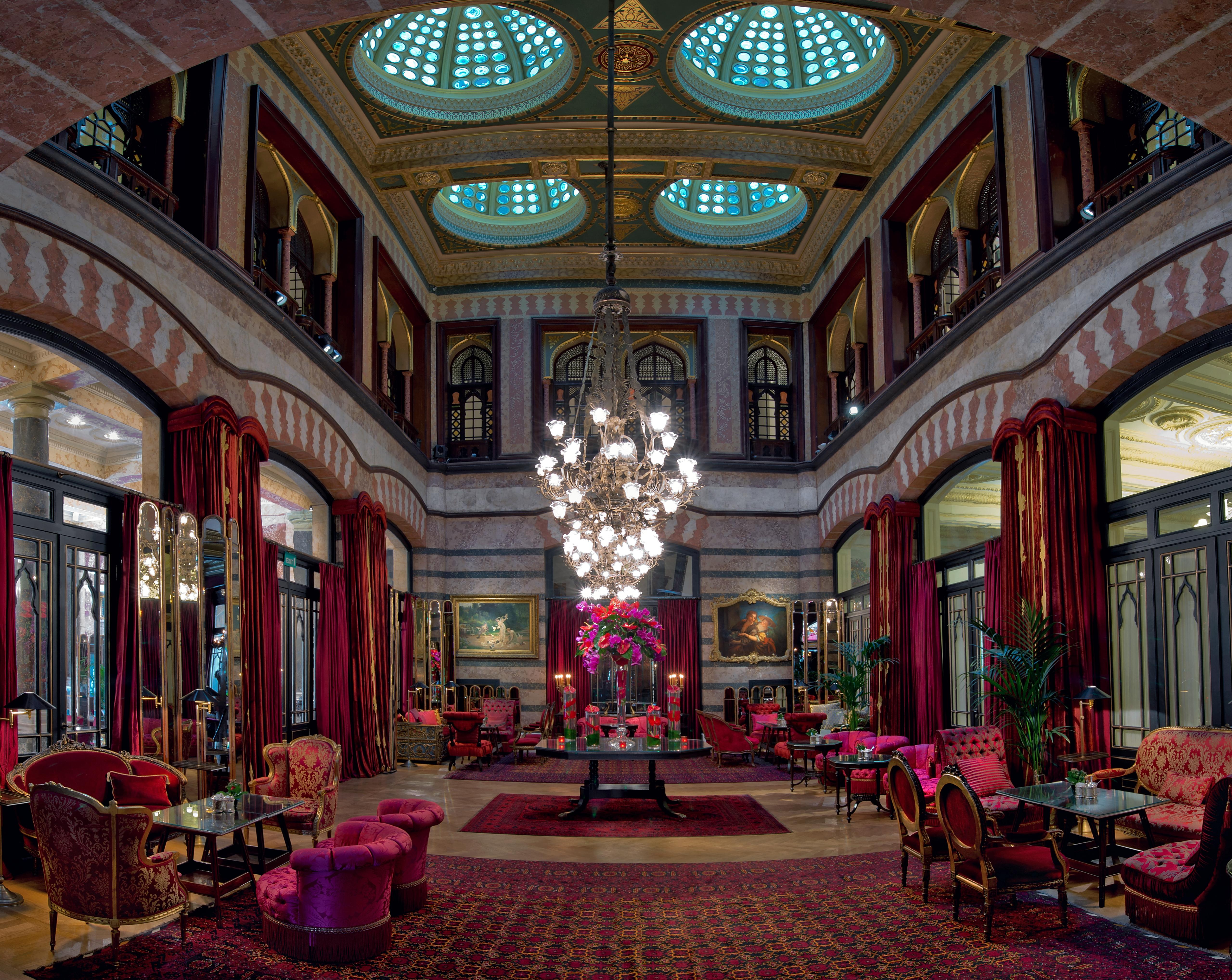 Pera Palace Hotel Istanbul Exterior foto The lobby of the hotel