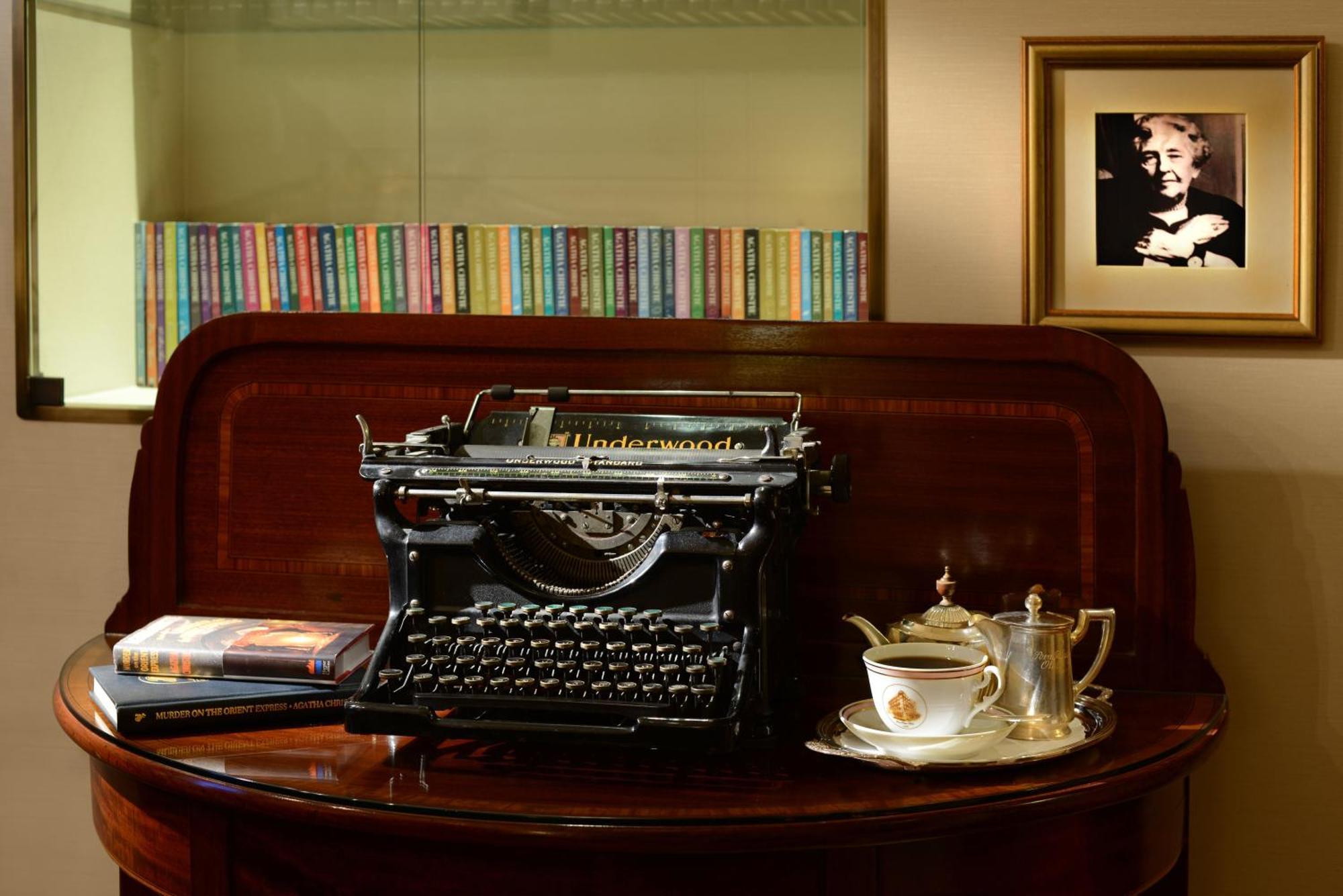 Pera Palace Hotel Istanbul Exterior foto The typewriter of Agatha Christie